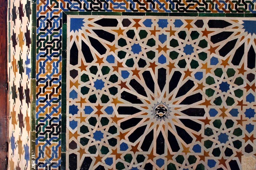 Belleza y tradición de los azulejos mozárabes